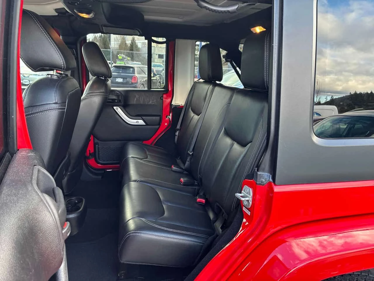 Jeep Wrangler * Sahara * KEYLESS* PANO* �������*  | Mobile.bg � ����������� 11