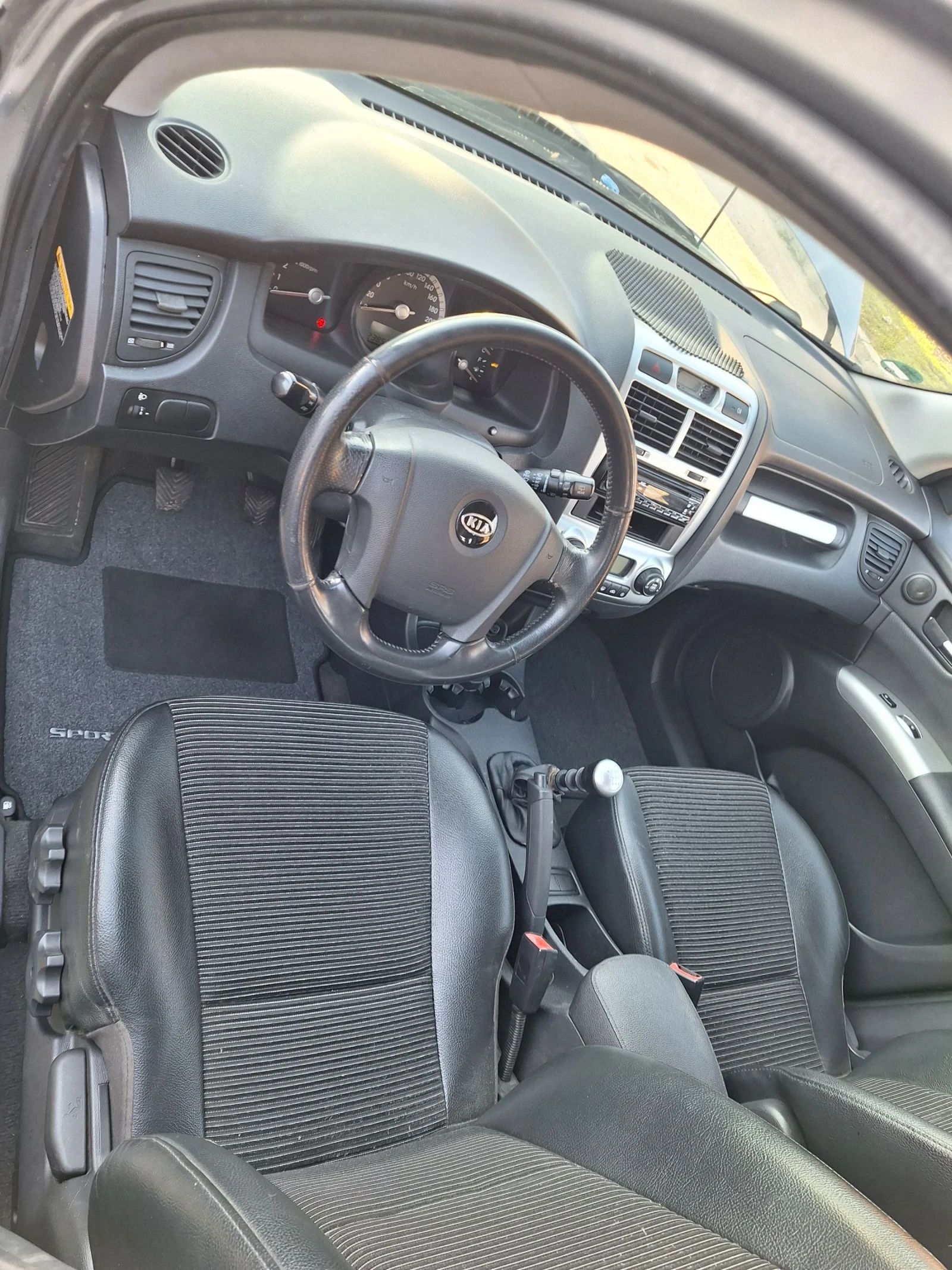 Kia Sportage CRDi, снимка 9 - Автомобили и джипове - 53820337