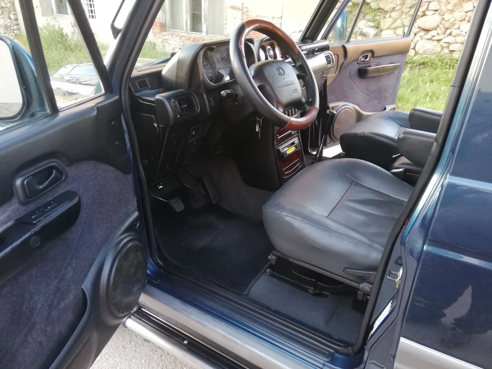 Hyundai Galloper 2.5TDI, снимка 9 - Автомобили и джипове - 54366252