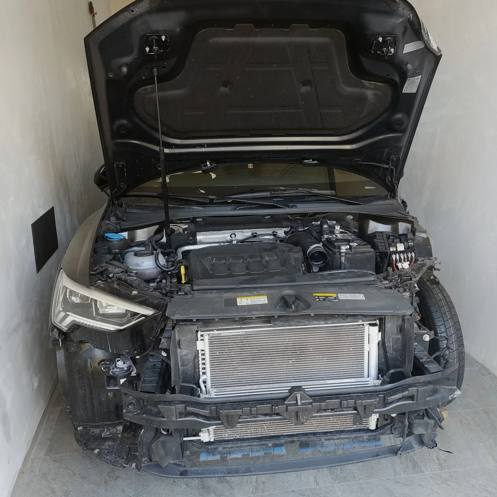 Audi Q3 S-Line, снимка 9 - Автомобили и джипове - 55596835