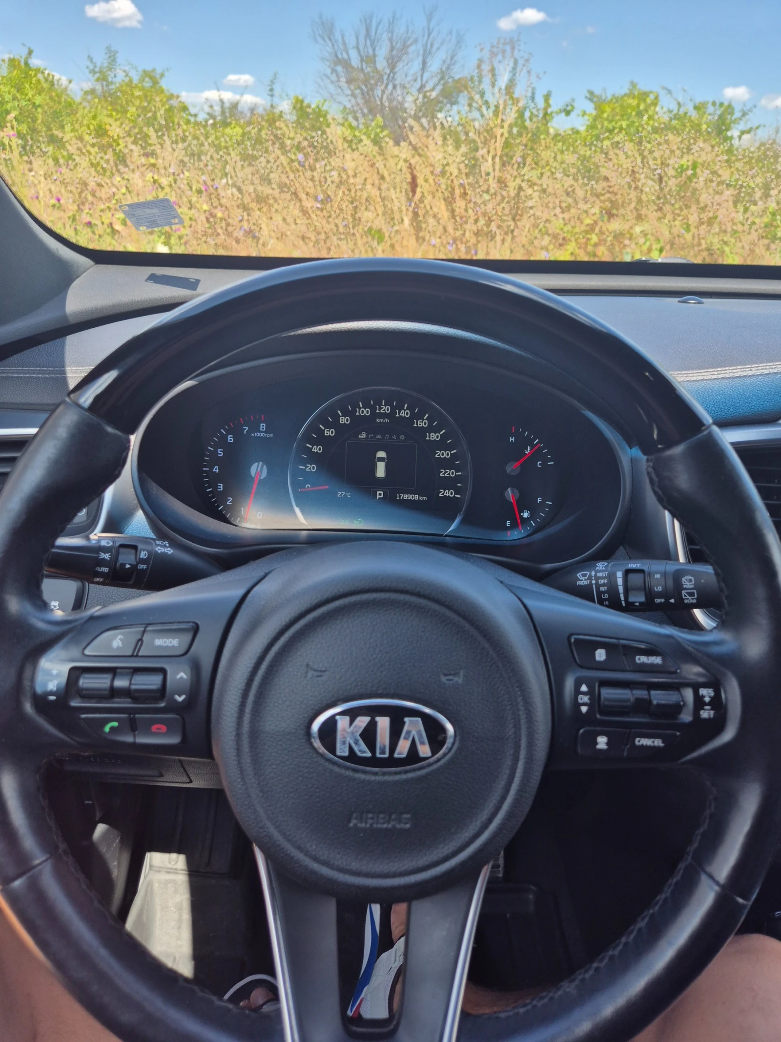 Kia Sorento, снимка 15 - Автомобили и джипове - 55665273