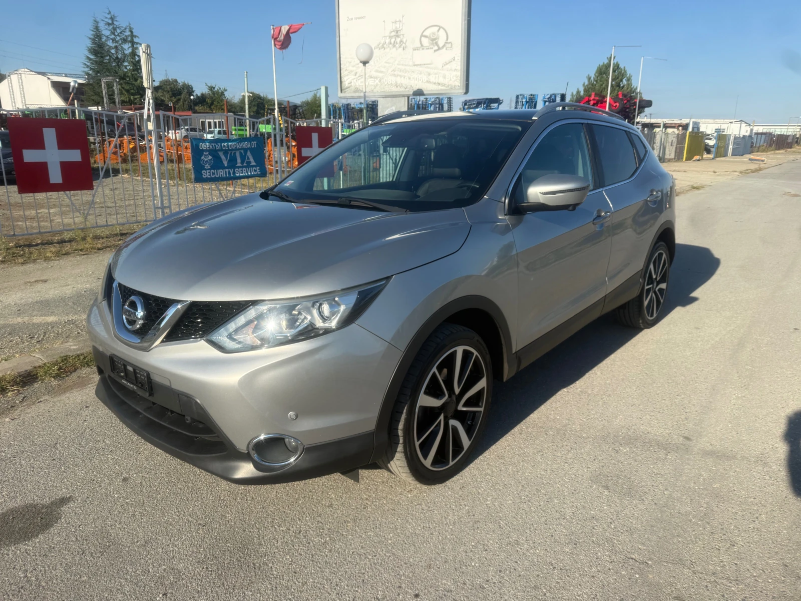 Nissan Qashqai 1, 6 - TEKNA 360  ШВЕЙЦАРИЯ
