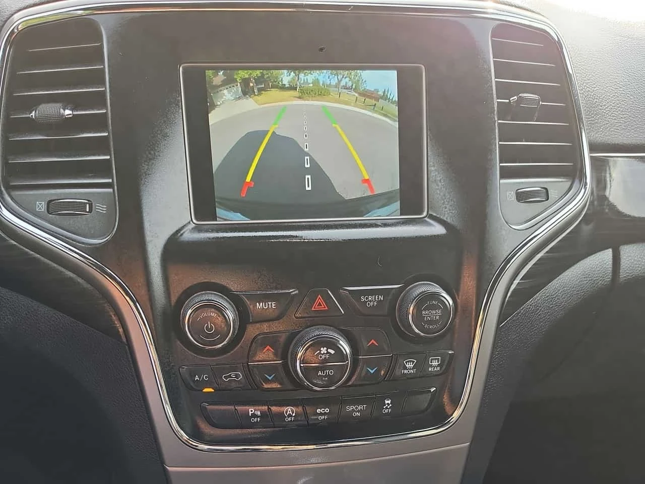 Jeep Grand cherokee * Laredo * CARFAX * KEYLESS * , снимка 15 - Автомобили и джипове - 56311537