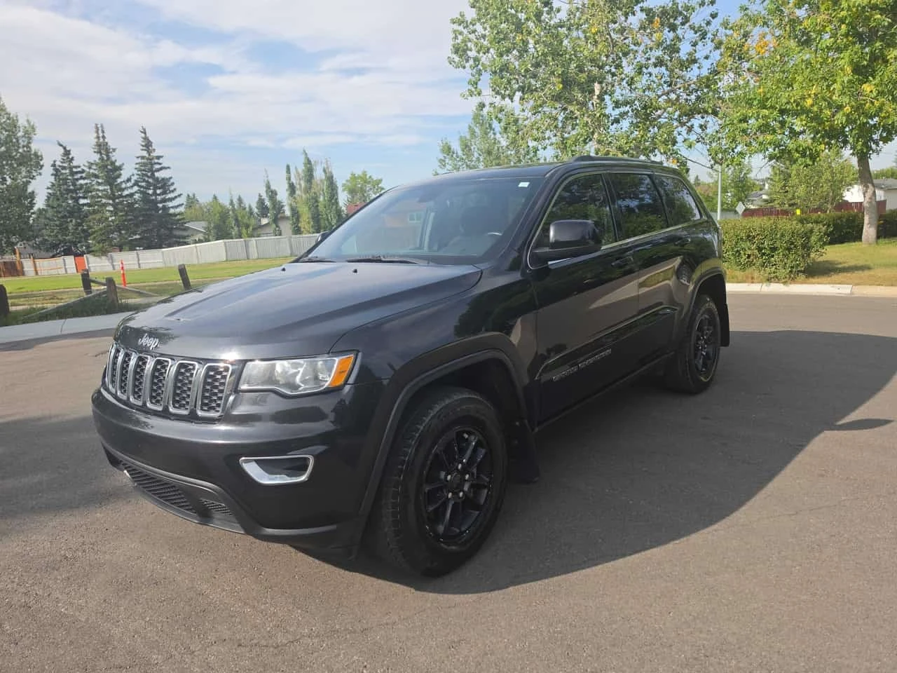 Jeep Grand cherokee * Laredo * CARFAX * KEYLESS * 