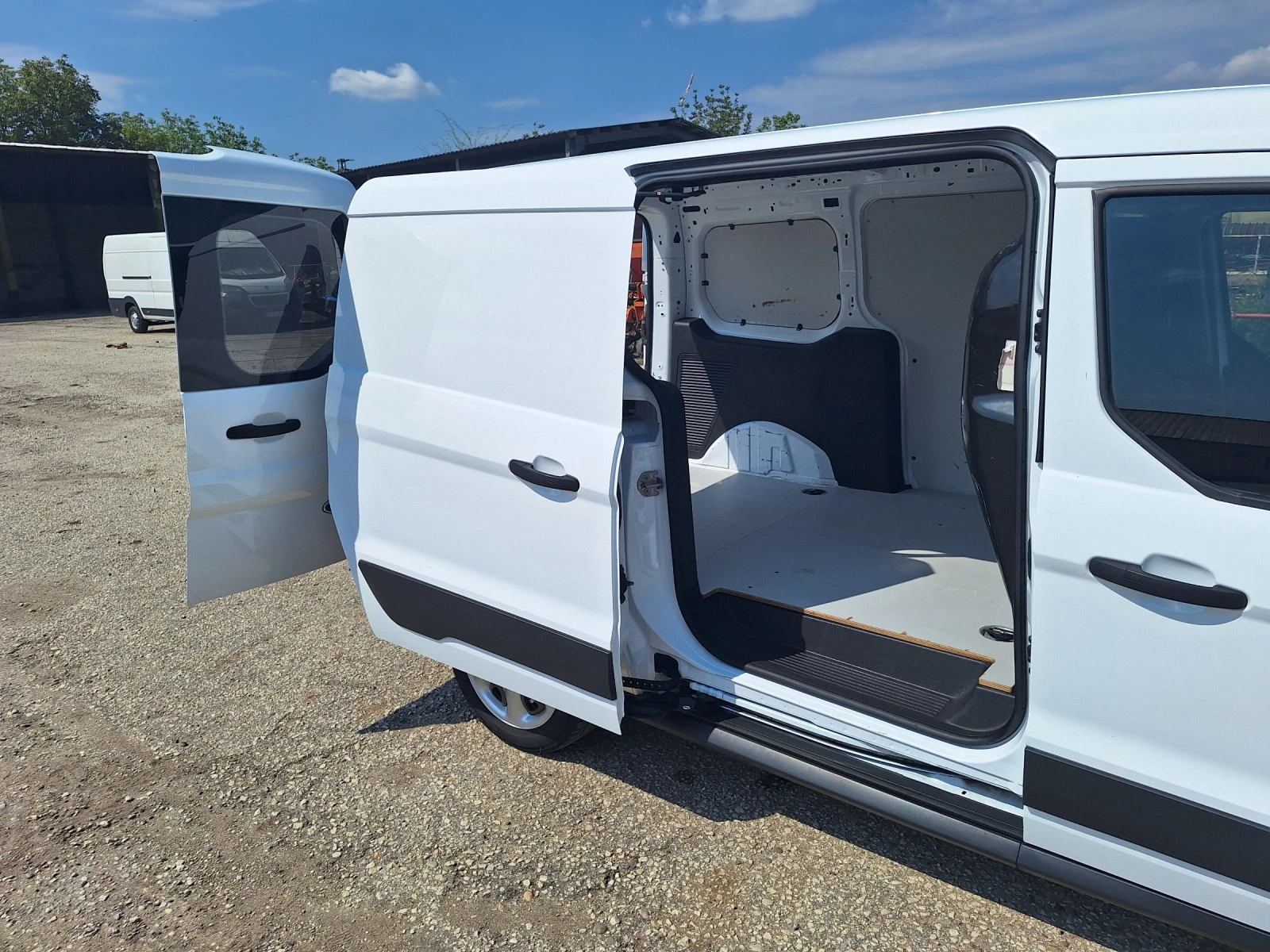 Ford Transit 1.6 TDCI Connekt MAXI - изображение 10