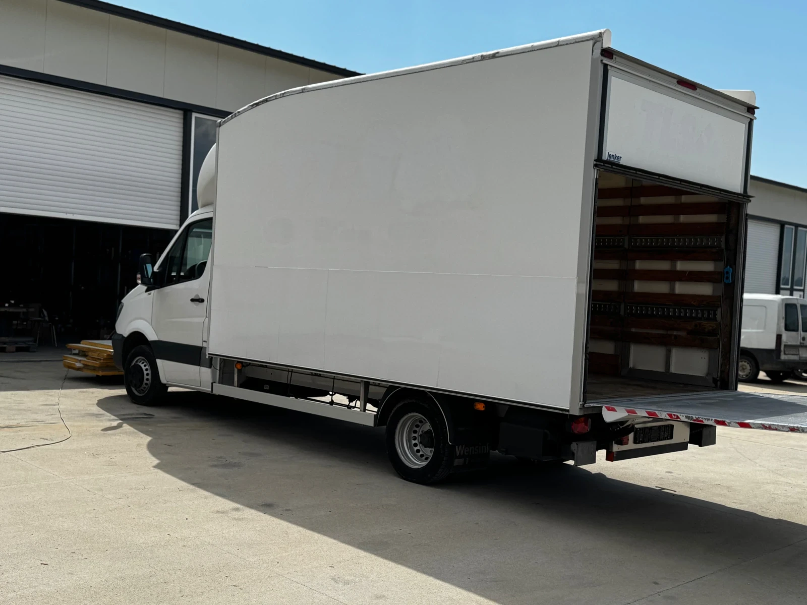 Mercedes-Benz Sprinter 516  - изображение 3