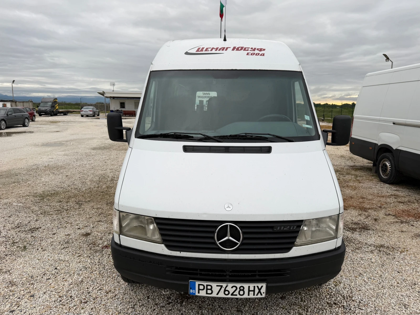 Mercedes-Benz 312