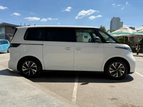 VW ID.Buzz 82kWh ГАРАНЦИЯ ДО 12.2031г. !!! Дистроник/Камера, снимка 6