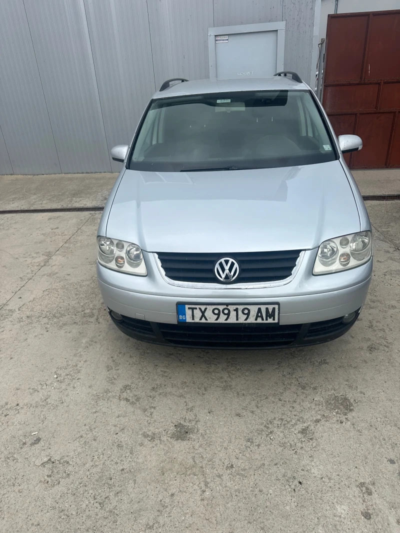 VW Touran, снимка 1 - Автомобили и джипове - 44701191