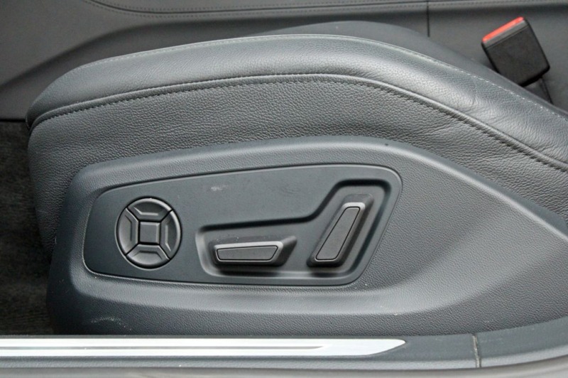 Audi A8, снимка 8 - Автомобили и джипове - 45072306