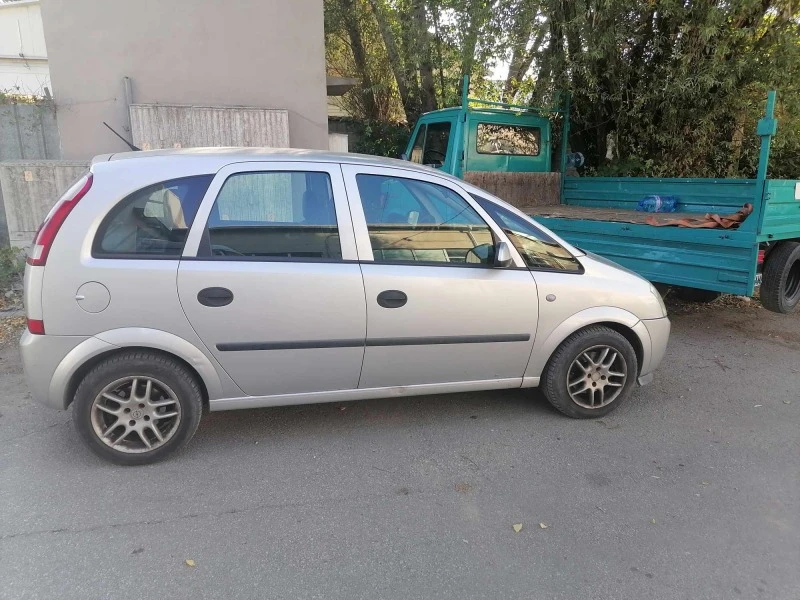 Opel Meriva Газ/Бензин, снимка 3 - Автомобили и джипове - 47220812