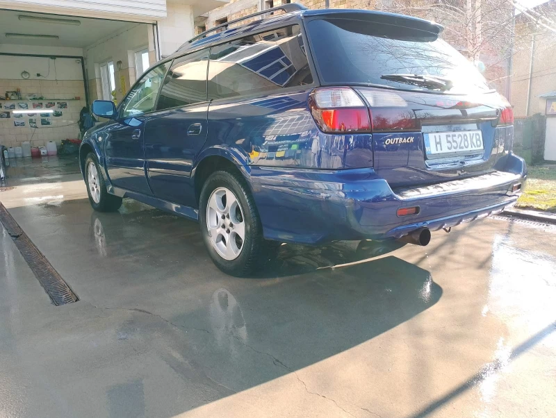 Subaru Outback 3.0 Н6 + газ, снимка 10 - Автомобили и джипове - 47696458