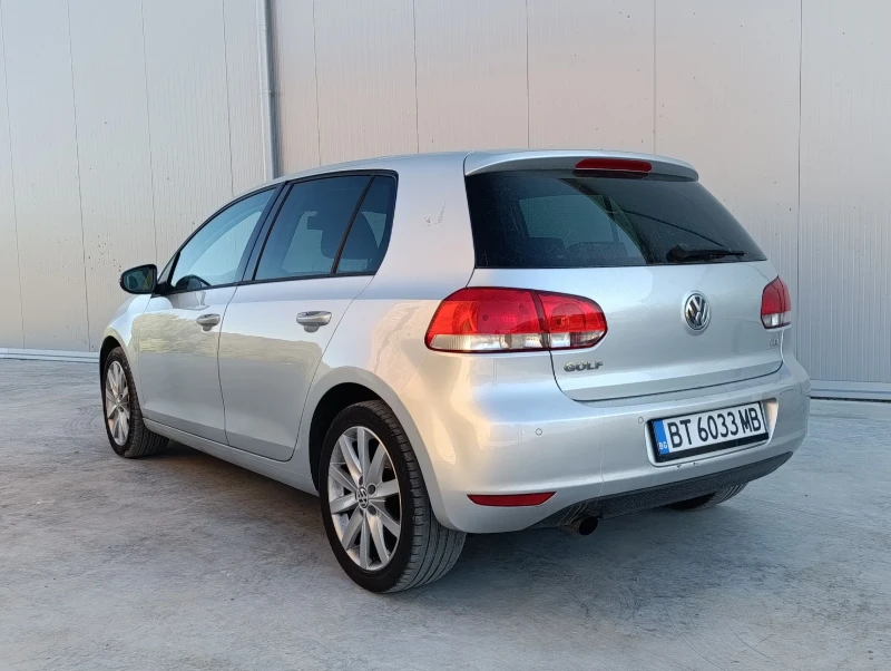 VW Golf 1.6TDi, снимка 3 - Автомобили и джипове - 47814164