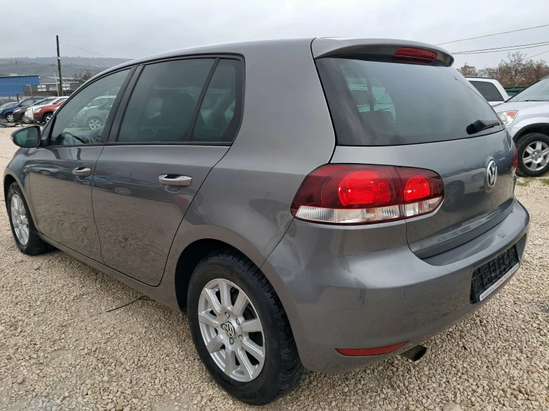 VW Golf 1.6TDi HIGHLINE, АВТОМАТИК, КАТО НОВ, снимка 5 - Автомобили и джипове - 48000695