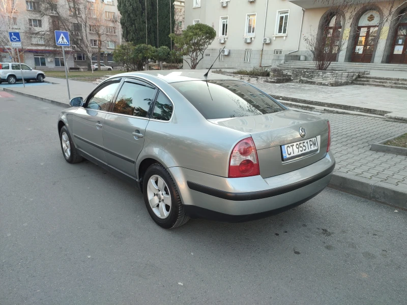 VW Passat, снимка 9 - Автомобили и джипове - 49069815