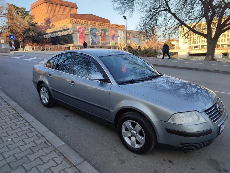 VW Passat, снимка 1 - Автомобили и джипове - 49069815