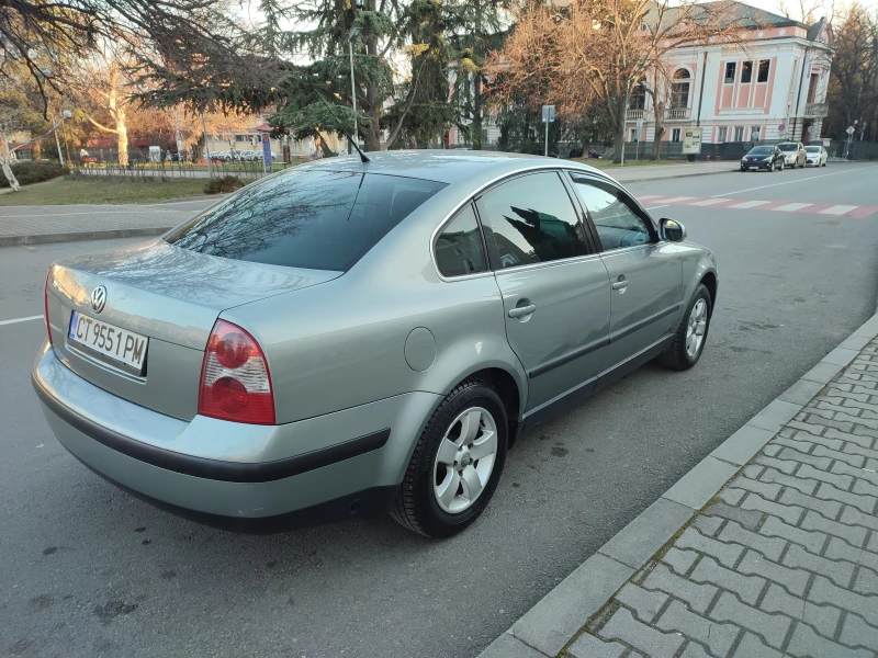 VW Passat, снимка 4 - Автомобили и джипове - 49069815