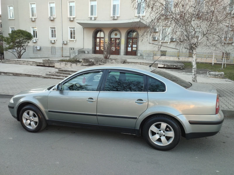 VW Passat, снимка 6 - Автомобили и джипове - 49069815