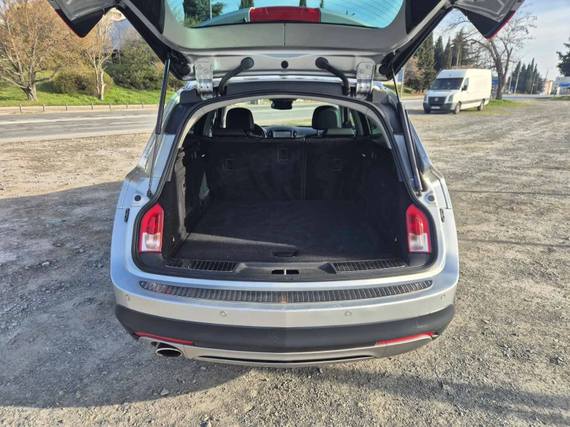 Opel Insignia 2.0d Sport Tourer, снимка 11 - Автомобили и джипове - 49613460