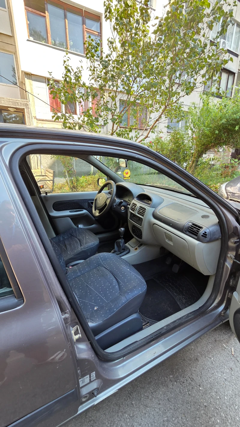 Renault Clio 1, 4 16V 98к.с. ГАЗ КЛИМАТИК, снимка 6 - Автомобили и джипове - 52564753