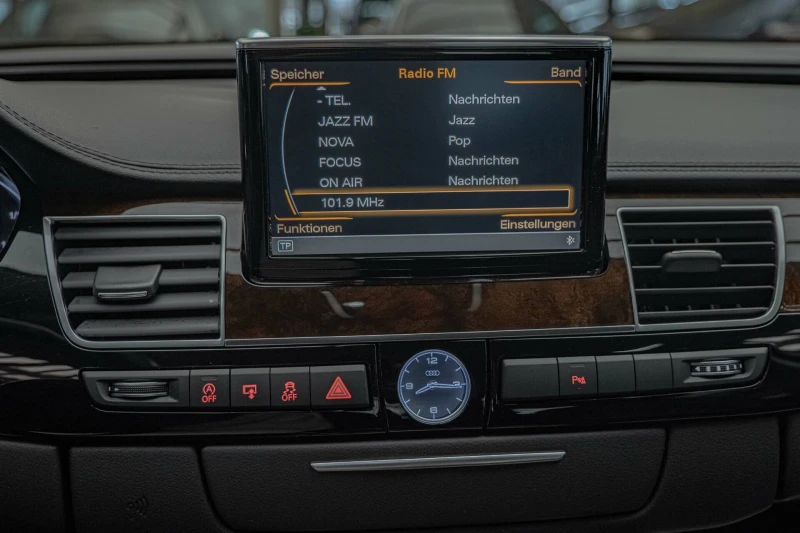 Audi A8 4.2TDI/Quattro/Обдухване/Подгрев/Камера/, снимка 10 - Автомобили и джипове - 52048244