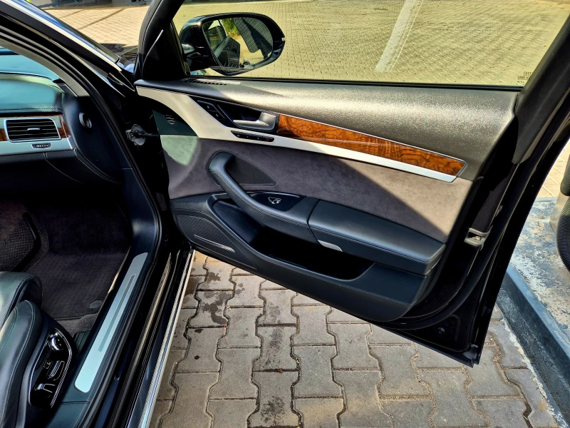 Audi A8 4.2 TDI, пълна серв.история, 100% реални км., снимка 8 - Автомобили и джипове - 52588195