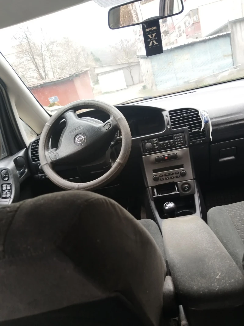Opel Zafira, снимка 4 - Автомобили и джипове - 52409314