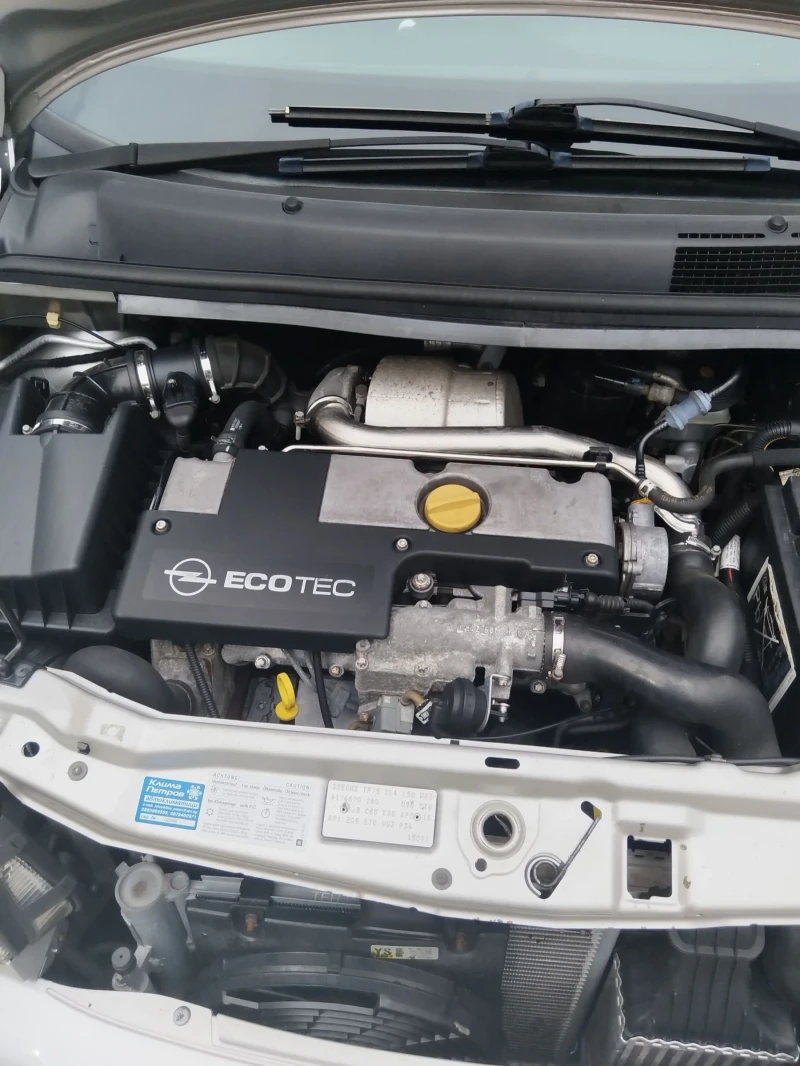 Opel Zafira, снимка 2 - Автомобили и джипове - 52409314