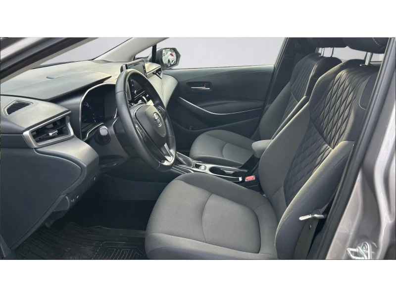 Toyota Corolla 1. 5i Executive, Месечна вноска от 340 лв., снимка 12 - Автомобили и джипове - 52519461