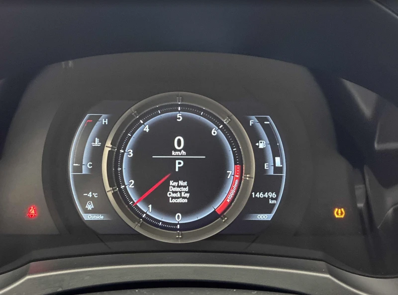 Lexus RC 350 F sport * АВТОКРЕДИТ* , снимка 8 - Автомобили и джипове - 52830352