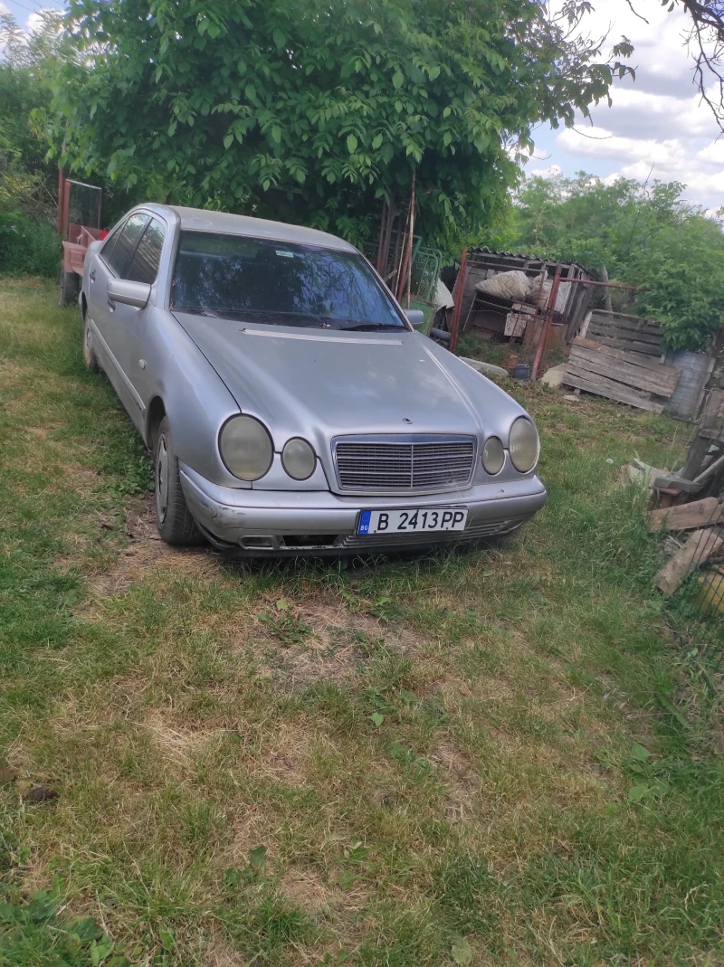 Mercedes-Benz E 250 W 210