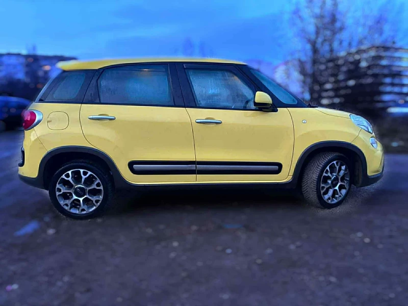 Fiat 500L, снимка 5 - Автомобили и джипове - 53234561