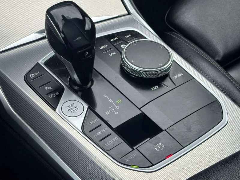 BMW 330 * М-Package* * HeadUp* AвтоКредит* (ЦЕНА ДО БГ), снимка 13 - Автомобили и джипове - 53541986