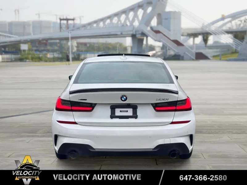 BMW 330 * М-Package* * HeadUp* AвтоКредит* (ЦЕНА ДО БГ), снимка 4 - Автомобили и джипове - 53541986