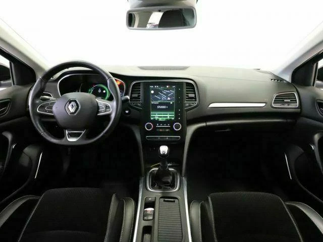 Renault Megane, снимка 16 - Автомобили и джипове - 31537043