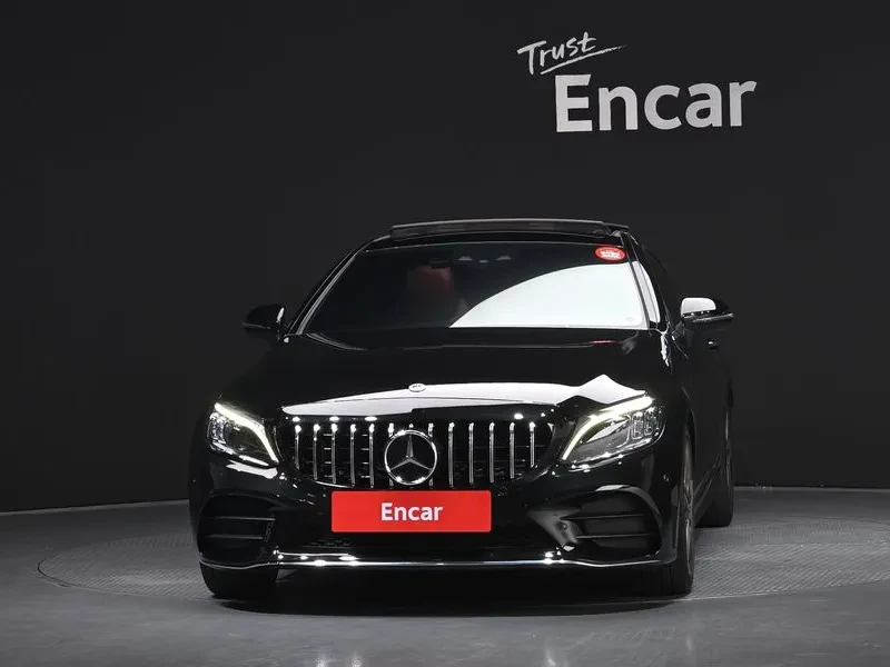 Mercedes-Benz C 200 Coupe, снимка 3 - Автомобили и джипове - 55059395