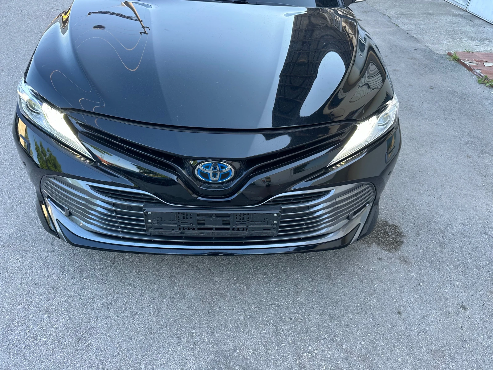 Toyota Camry 2.5 -Хибрид-70 хл.км | Mobile.bg — изображение 1