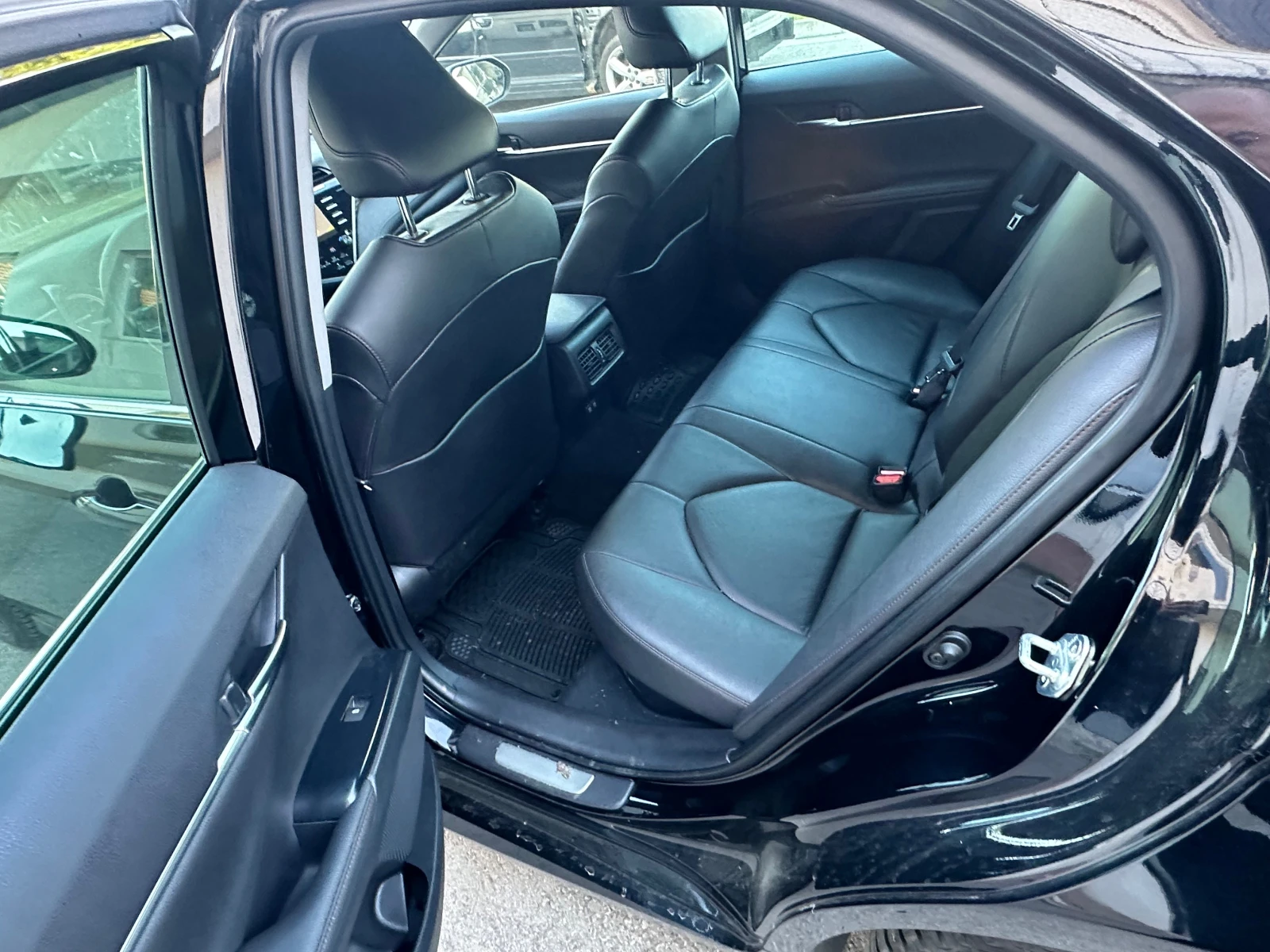 Toyota Camry 2.5 -Хибрид-70 хл.км - изображение 3