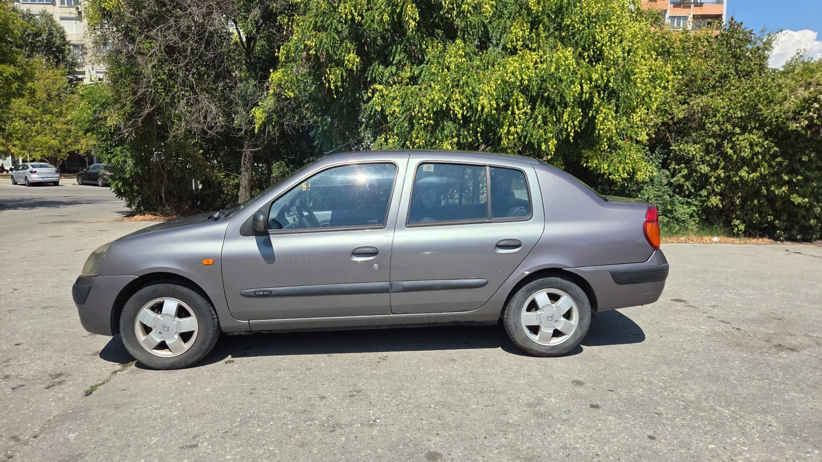 Renault Clio 1, 4 16V 98к.с. ГАЗ КЛИМАТИК - изображение 7