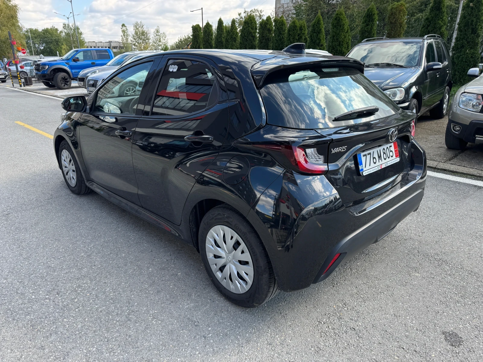Toyota Yaris  - изображение 7