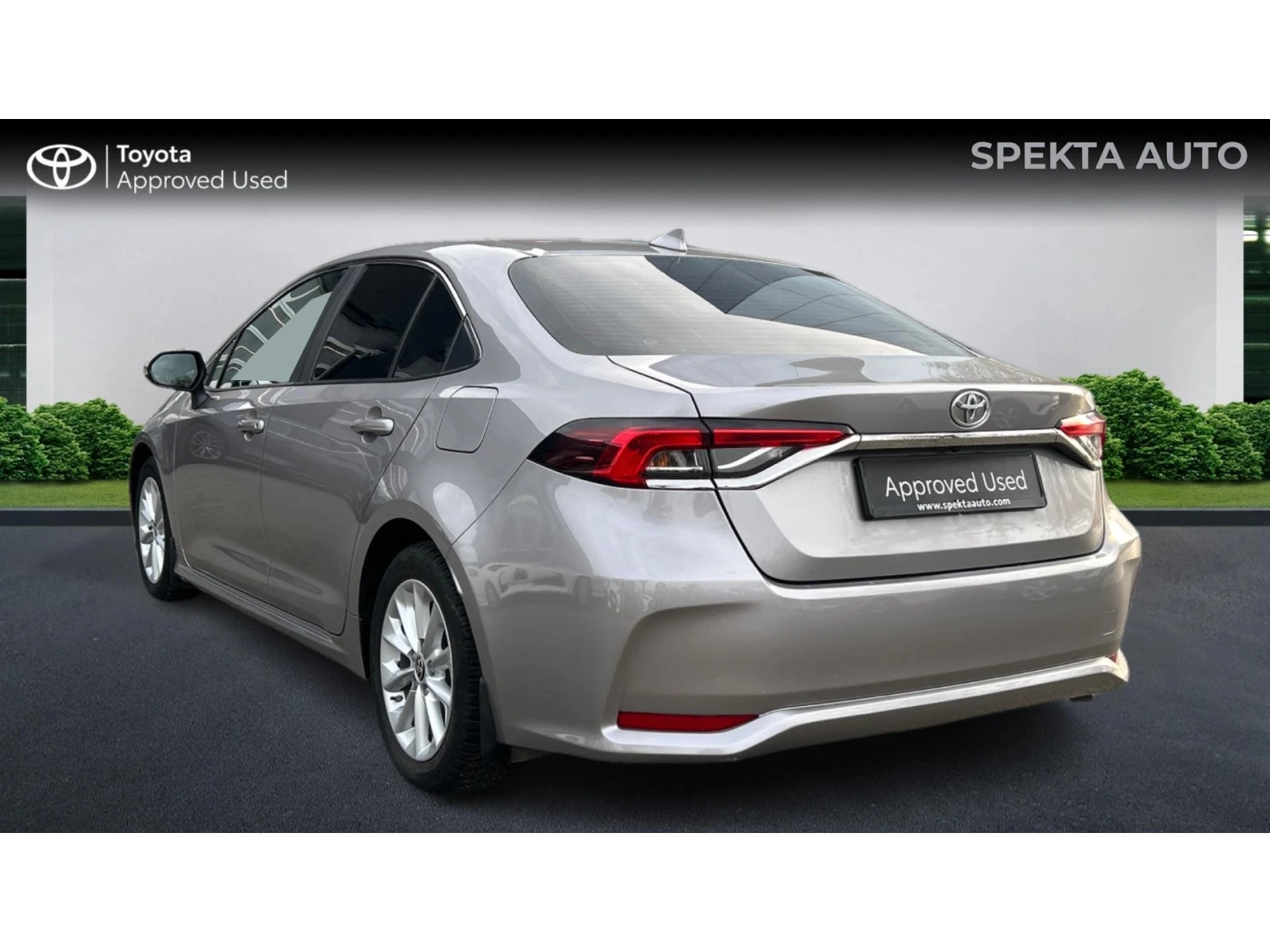 Toyota Corolla 1. 5i Executive, Месечна вноска от 340 лв. - изображение 2