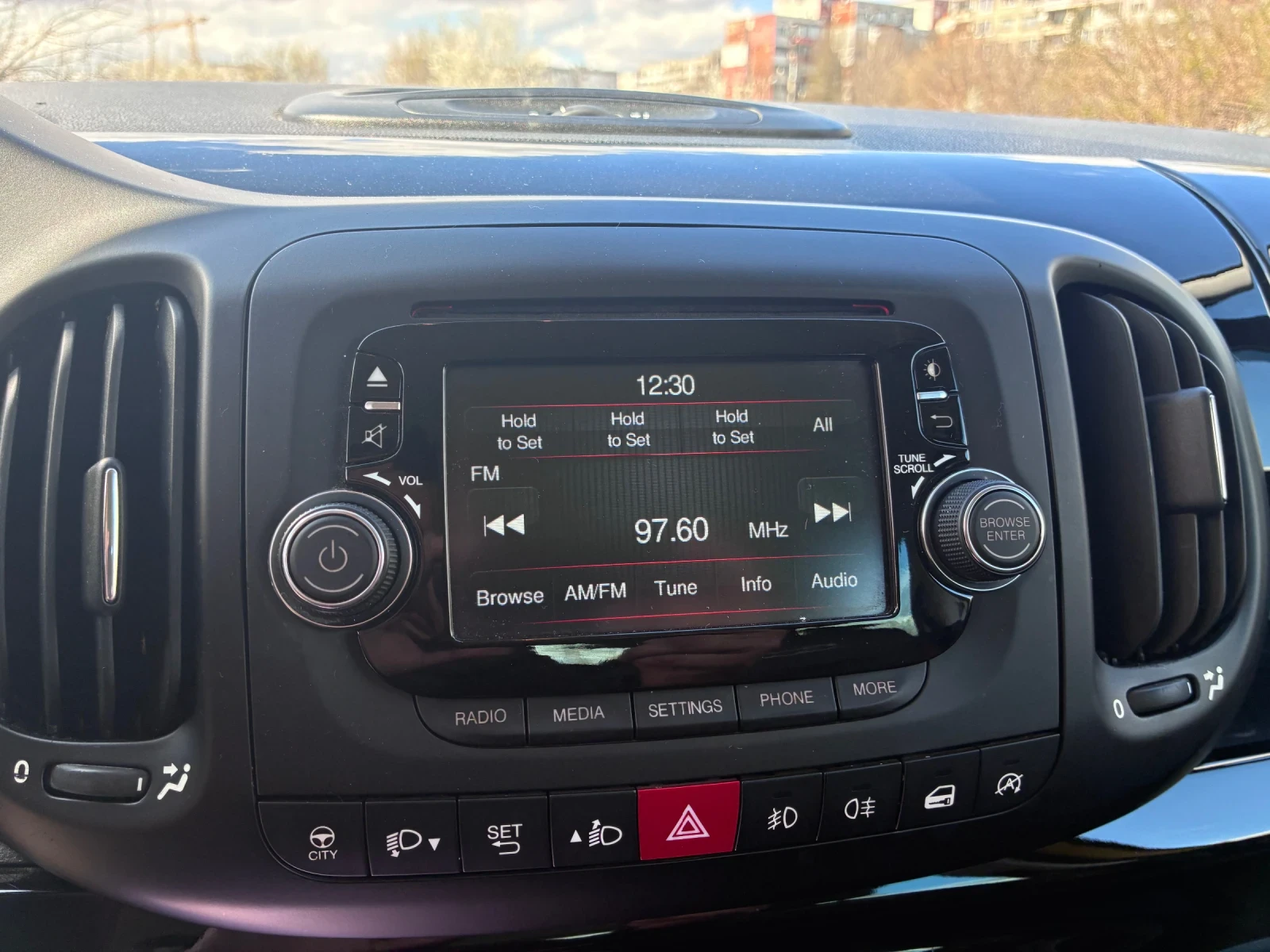 Fiat 500L, снимка 10 - Автомобили и джипове - 53234561