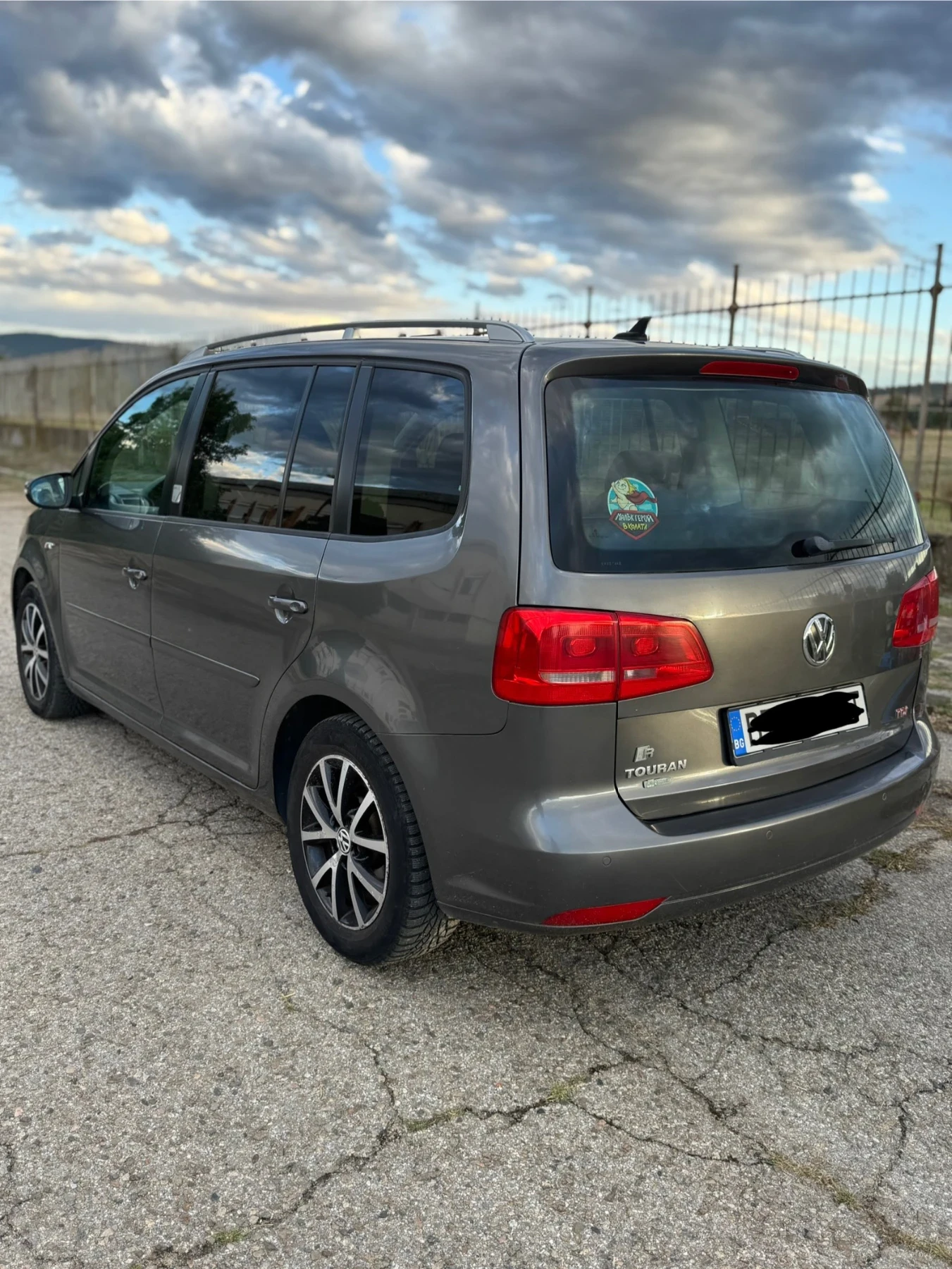 VW Touran  - изображение 3