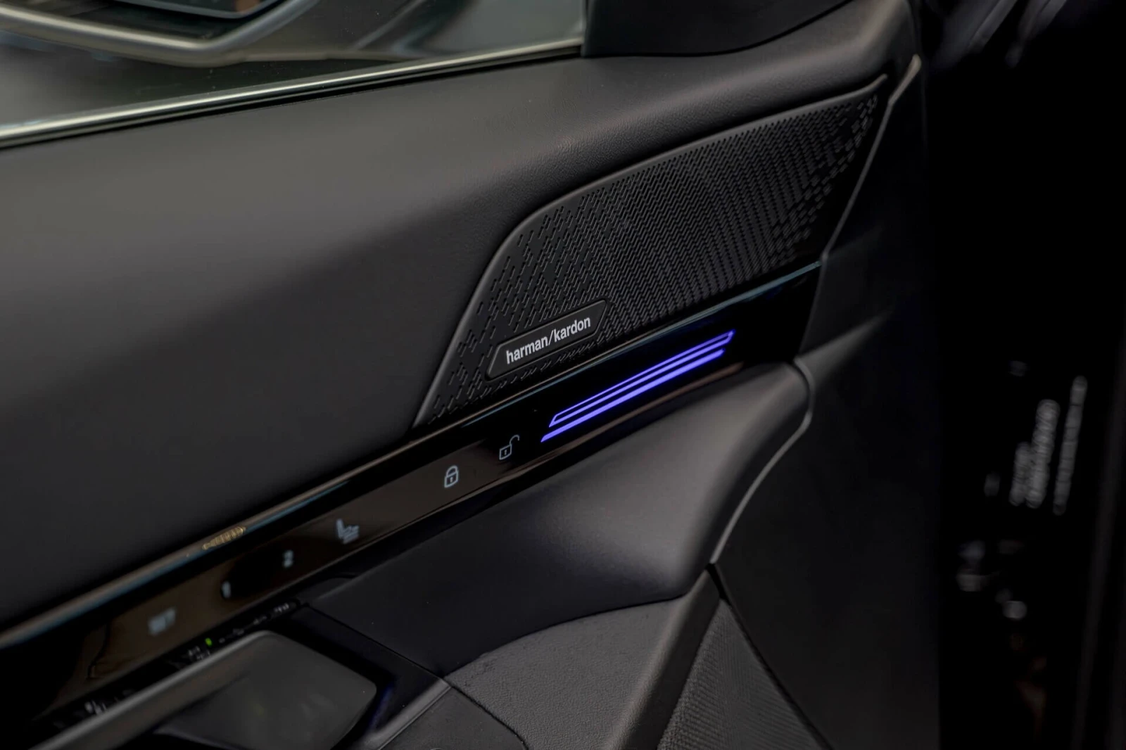 BMW 520 d/Harman Kardon/HuD/Virtual/Обдухване/Камера 360/ - изображение 8