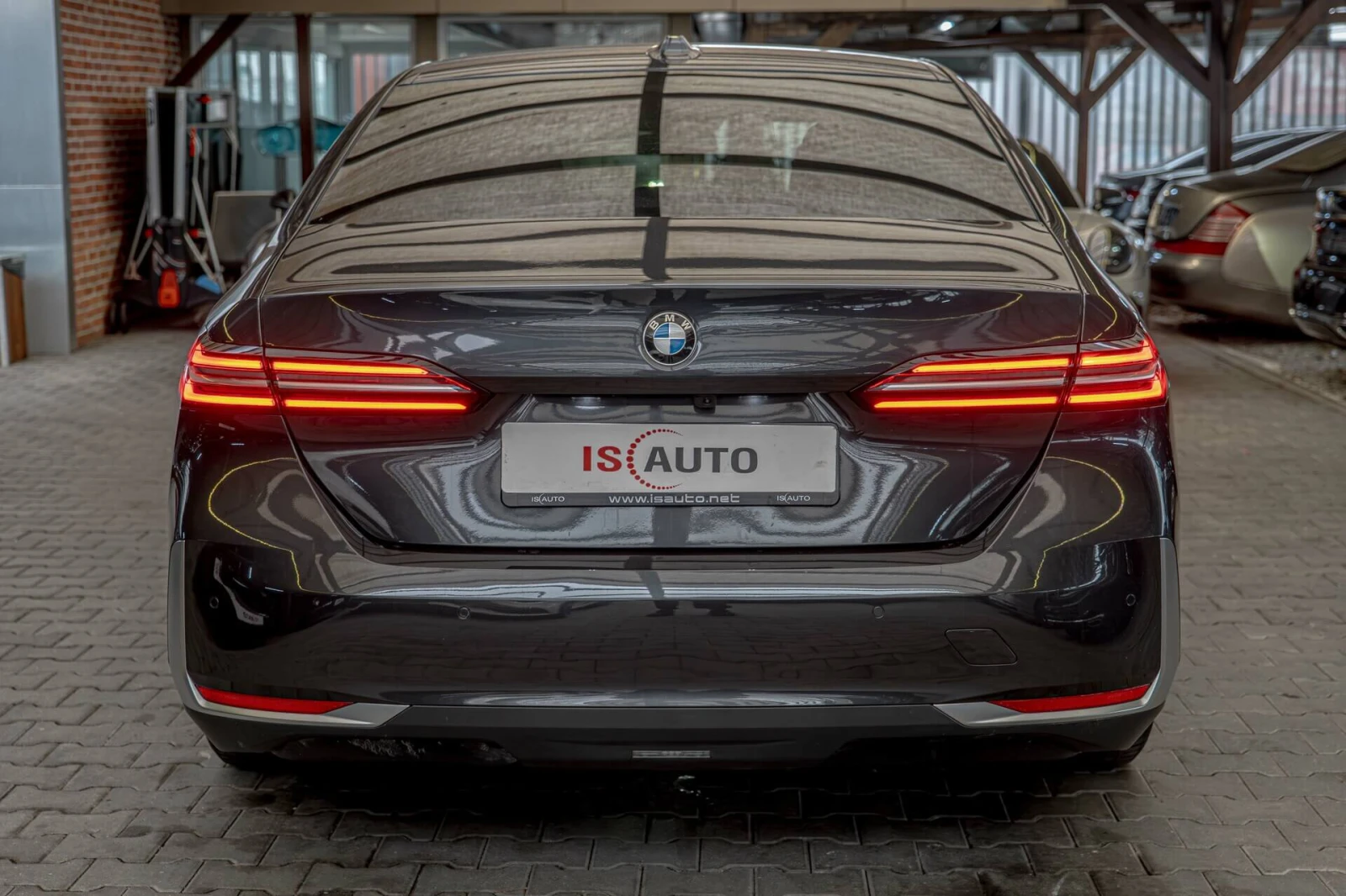 BMW 520 d/Harman Kardon/HuD/Virtual/Обдухване/Камера 360/ - изображение 4