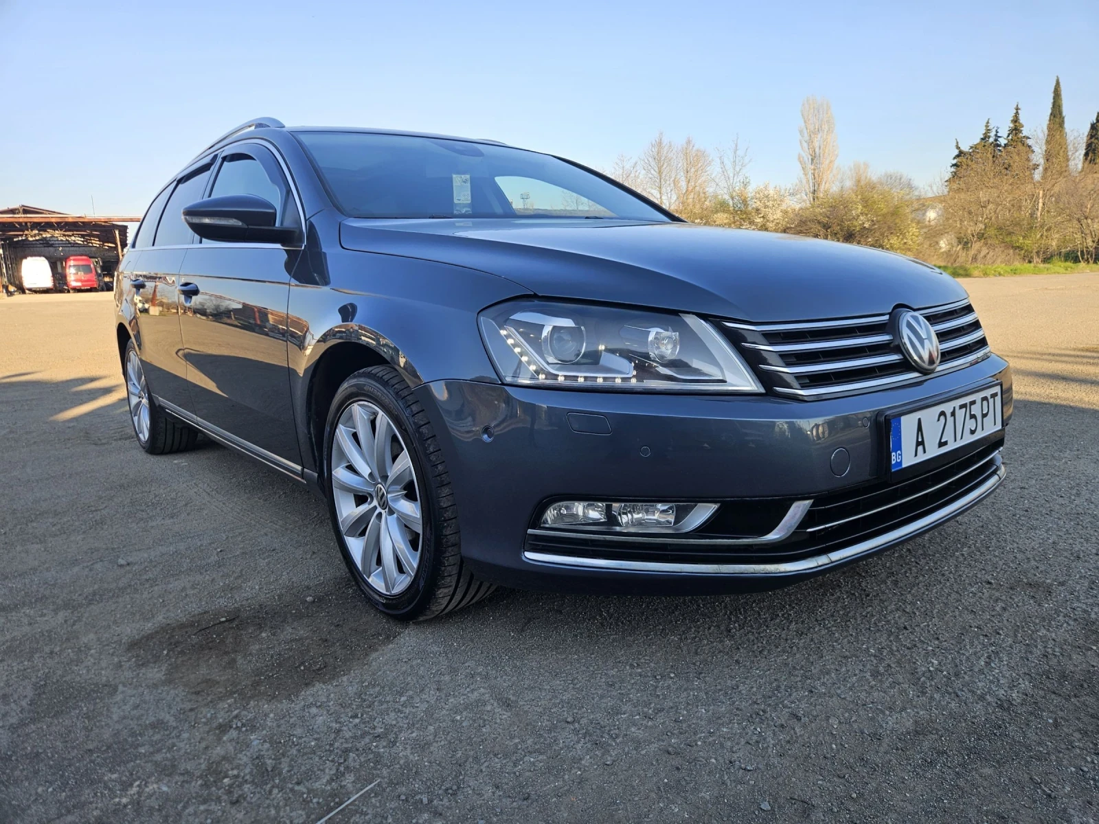 VW Passat 2.0tdi 170ps automat navi koja obduh dynaudio, снимка 5 - Автомобили и джипове - 54132831
