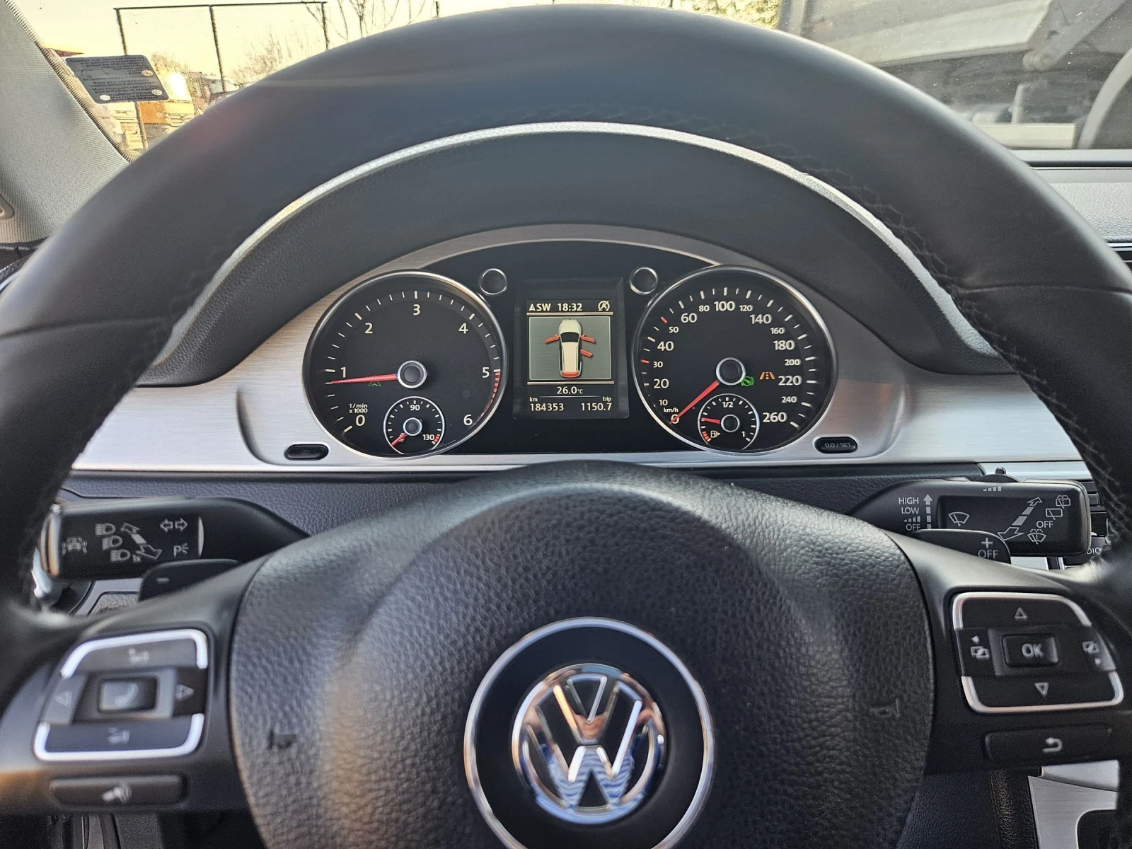 VW Passat 2.0tdi 170ps automat navi koja obduh dynaudio, снимка 11 - Автомобили и джипове - 54132831