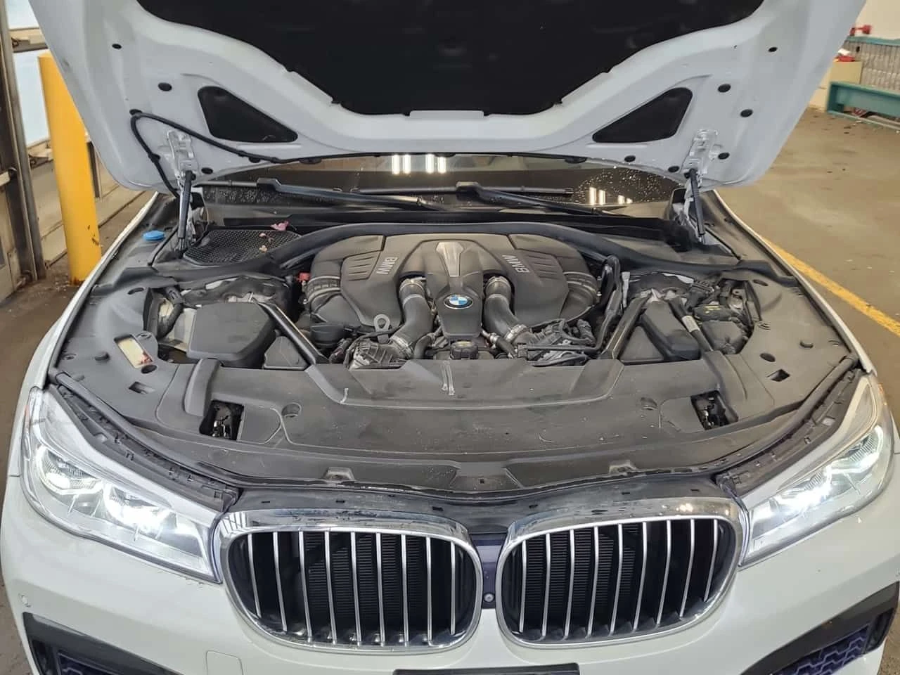 BMW 750 * 750I XDRIVE * CARFAX * ���� �� �� | Mobile.bg � ����������� 15