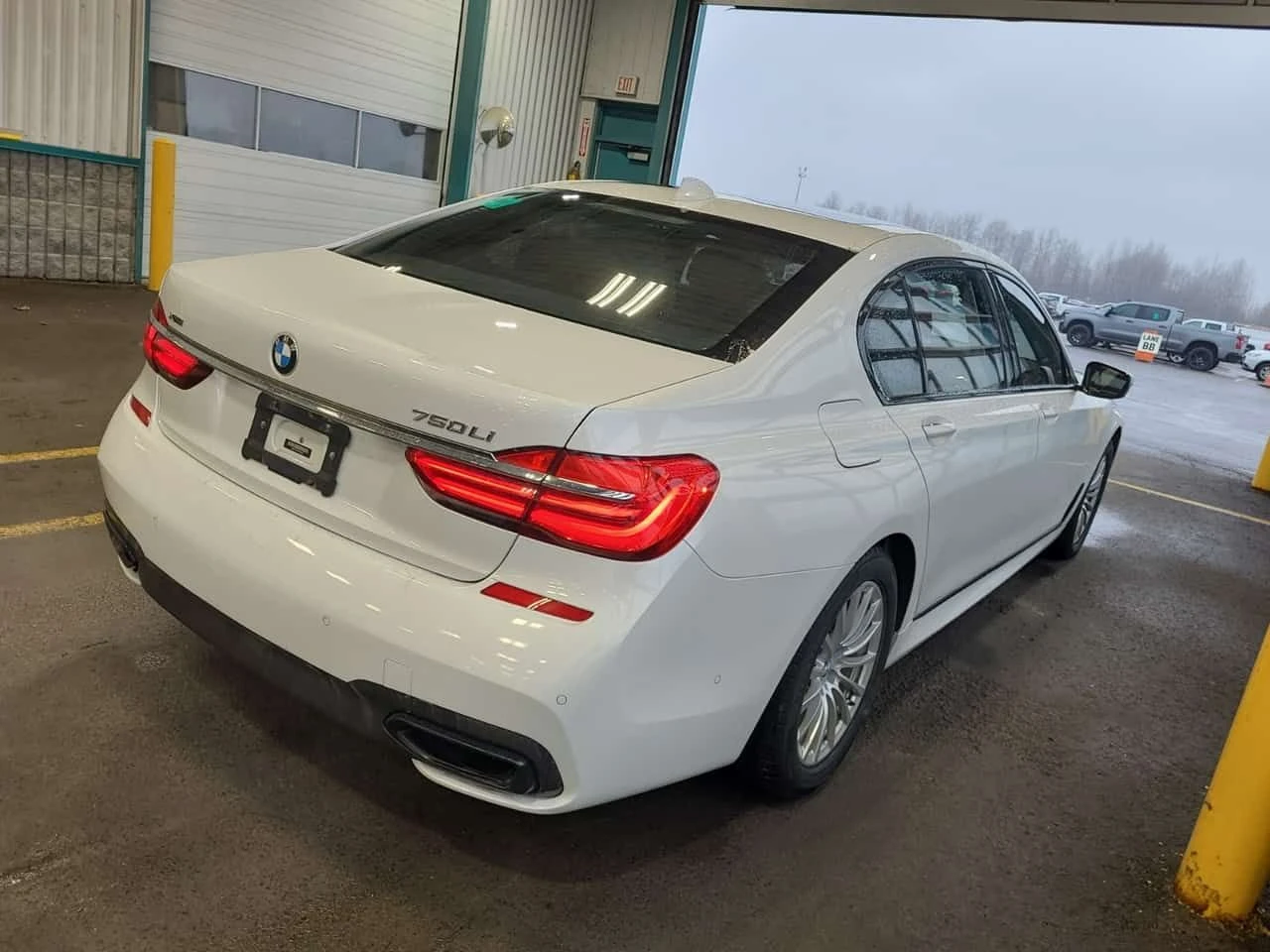 BMW 750 * 750I XDRIVE * CARFAX * ���� �� �� | Mobile.bg � ����������� 3