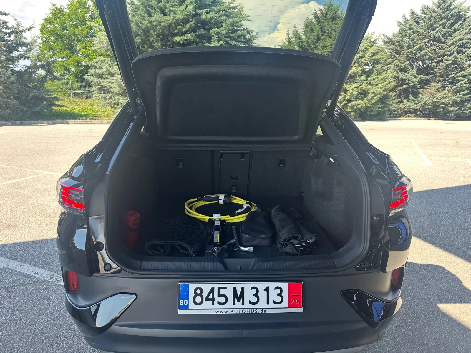 VW ID.5 PRO/MATRIX/PANO/HEAD UP/360Cam/Keyless/МАСАЖ, снимка 17 - Автомобили и джипове - 54905391